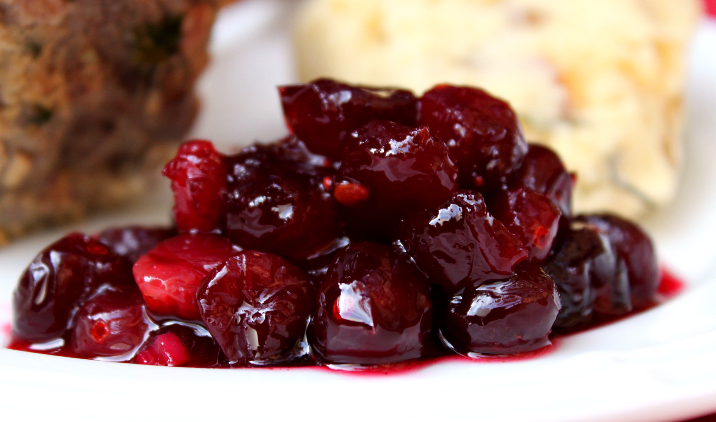 Spicy Cranberry Sauce close-up 3