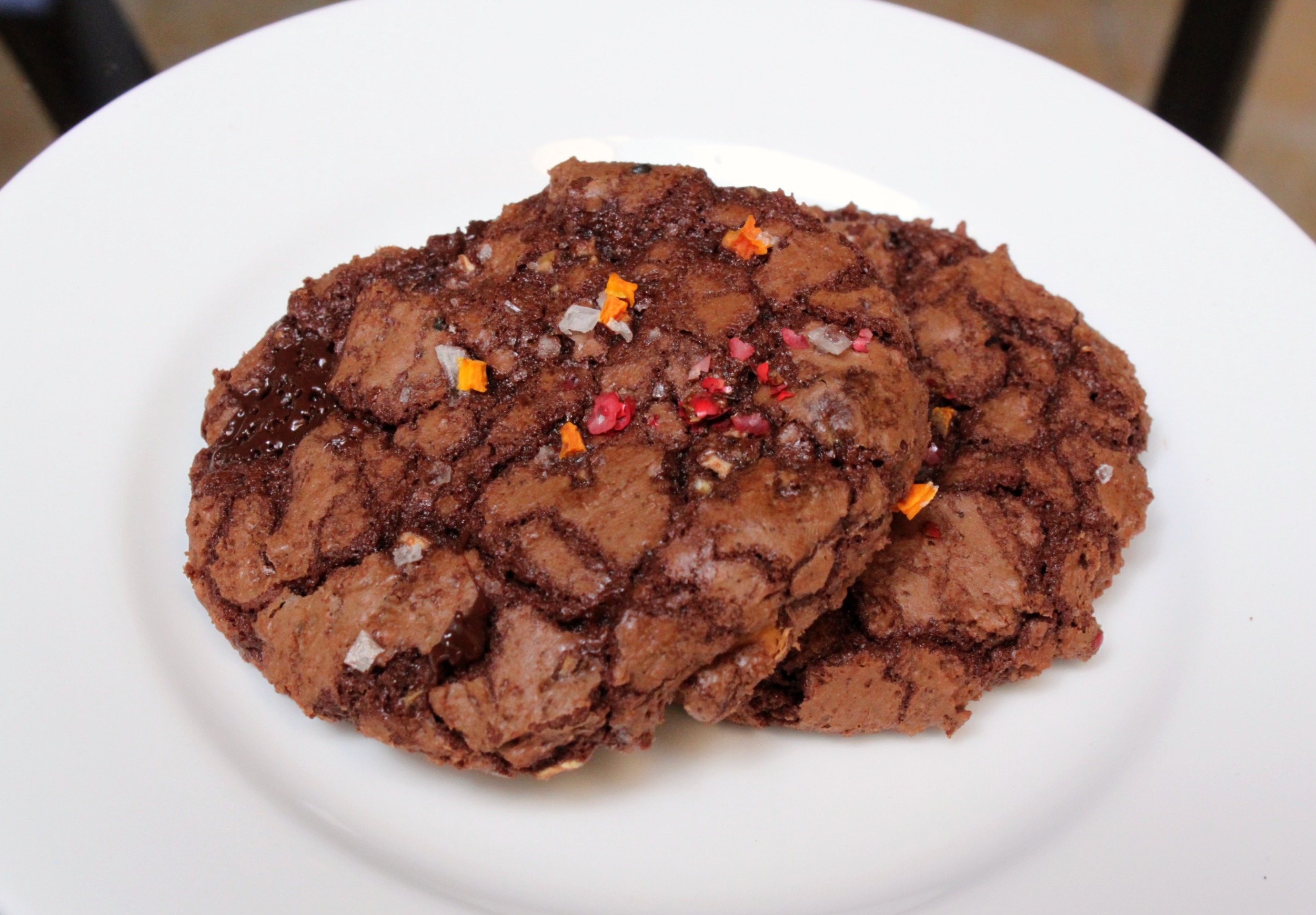 Molten chocolate chip cookies