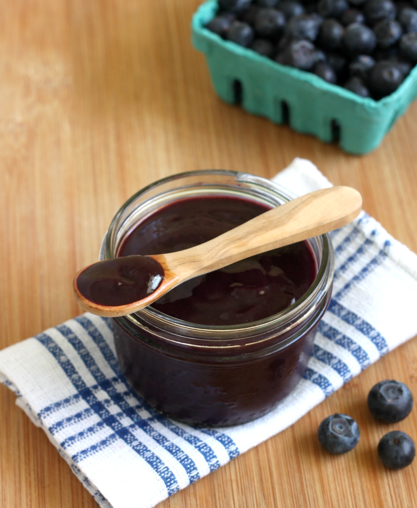 Slow cooker blueberry butter